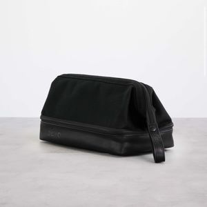 Beis ‘The Dopp Kit’ in black